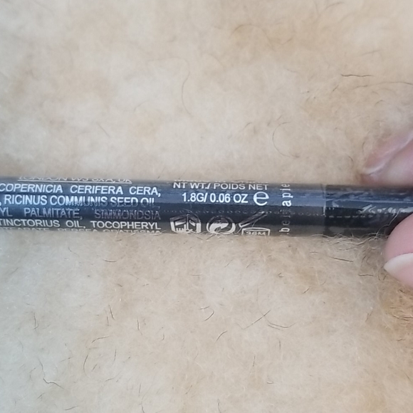 Bellapierre Waterproof Gel Eyeliner - Picture 3 of 4